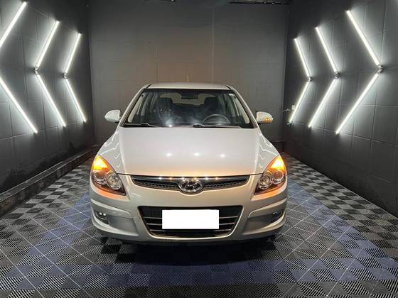 HYUNDAI I30 2.0 MPFI GLS 16V GASOLINA 4P AUTOMÁTICO HYUNDAI I30 2.0 MPFI GLS 16V GASOLINA 4P AUTOMÁTICO